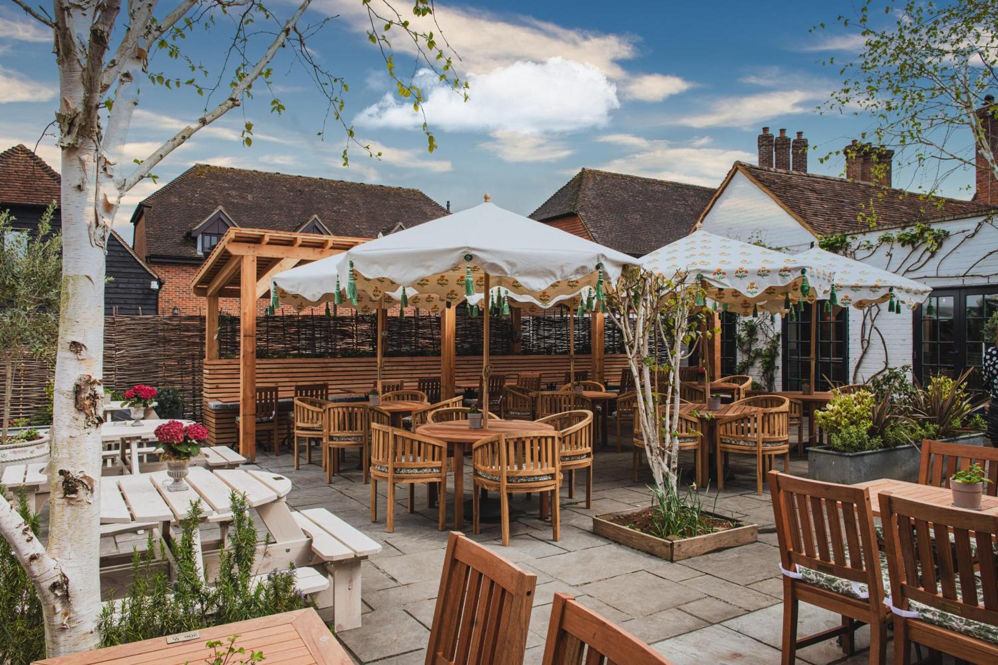 Bel&The Dragon-Odiham Hotel Exterior foto